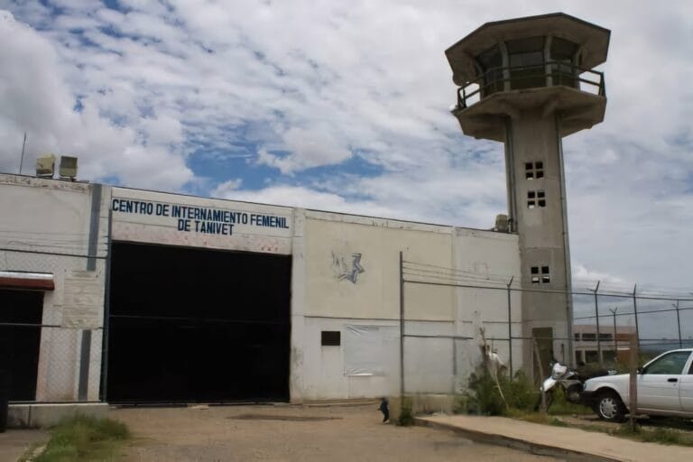 Tres mujeres privadas de su libertad aspiran a estudiar en la UNAM