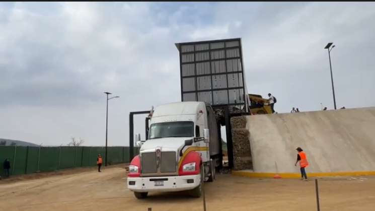 Con el nuevo Centro de Transferencia y relleno sanitario en Oaxaca se resolverá de fondo la crisis de residuos, afirma Jesús Romero